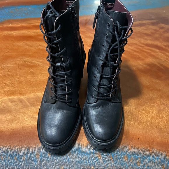 Tory Burch Double T Lug Sole Black Leather boots size 9.5 combat hiker - Picture 5 of 16